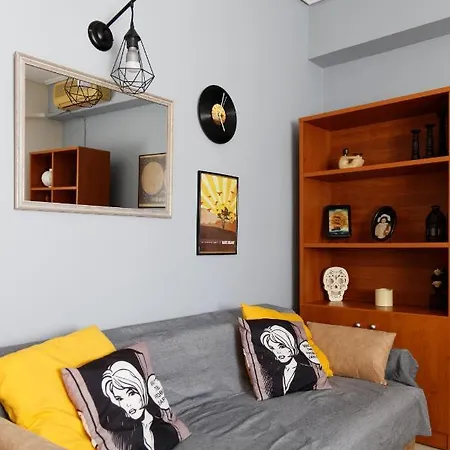 Adorable In The Center Apartmán